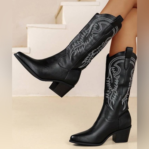 SHEIN Shoes - Women’s Black Cowboy Boots